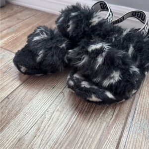 Ugg Women’s Fuzzy Black and White Slippers